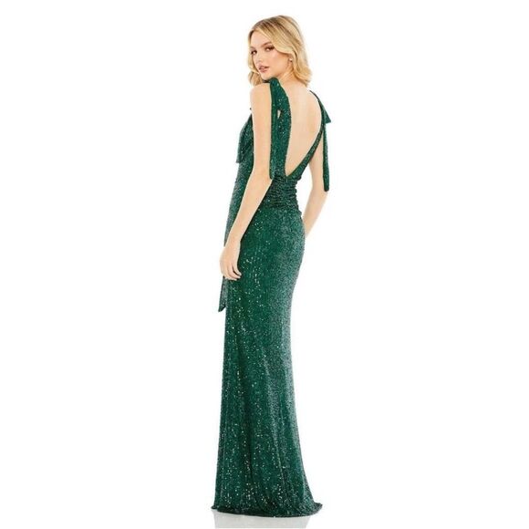 Mac Duggal 26693 Green Sequin Bow Shoulder Column Gown | Size 4 - Picture 8 of 11